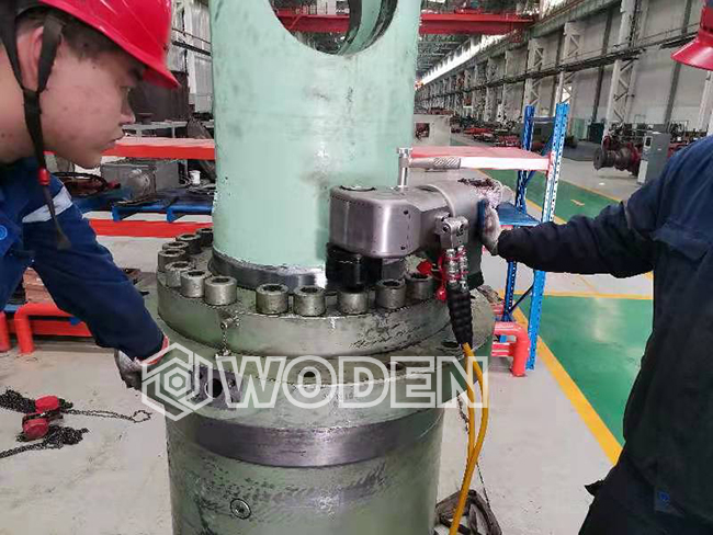 沃頓液壓扳手派遣技術員前往包鋼培訓，取得圓滿成功