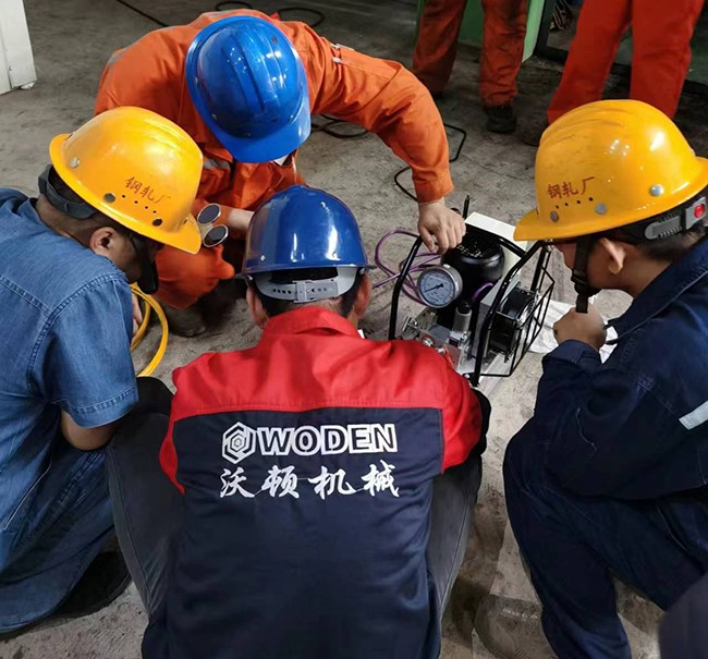 沃頓技術(shù)員在東華鋼鐵現(xiàn)場(chǎng)培訓(xùn)情況 沃頓技術(shù)員在東華鋼鐵現(xiàn)場(chǎng)培訓(xùn)情況